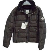 последней моде Moncler 