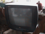 телевизор LG-52см, двд плеер пионер, антену комнатную.треногу фото/видео