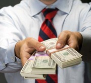 Дарю 300 $ в виде бидов на аукцион!