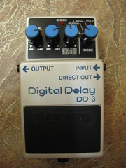 Продам педаль Boss Digital Delay DD-3