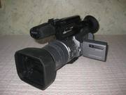 Продам профессиональную видеокамеру SONY 