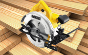 Дисковая пила DeWalt DWE560