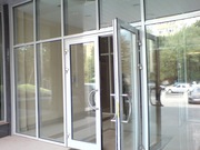 Алюминиевые окна и двери. двери в офис,  магазин или кафе.