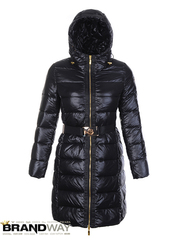 Женское пуховое пальто черного цвета Moncler