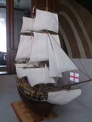 Парусник корабль модель ручной работы BOUNTY, масштаб 1:45