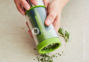 Мельница для трав Microplane Specialty 2 in 1 Herb Mill Family,  Green