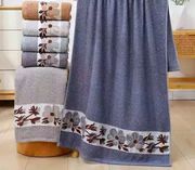 Рушники та пледи в асортименті