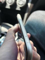 Продам iPhone 11 64GB у гарному стані — лише 7000 грн