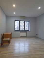 Двокімнатна квартира,  1 поверх,  офісний ремонт,  можливий окремий вхід